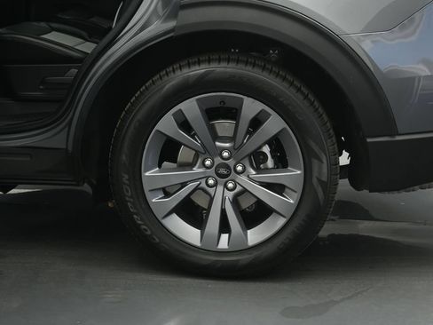 Certified 2023 Ford Explorer XLT w/ Equipment Group 202A RWD image 21