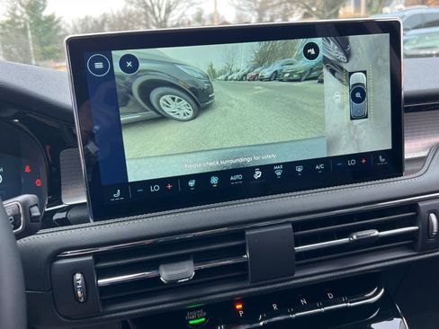 New 2026 Lincoln Corsair Premiere image 16