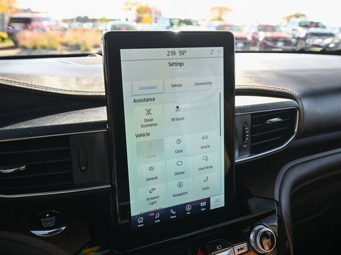 Certified 2021 Ford Explorer King Ranch w/ Premium Technology Package image 37