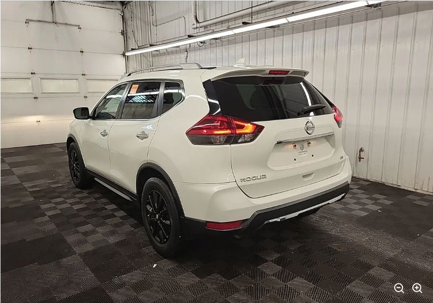 Used 2019 Nissan Rogue SV FWD image 5