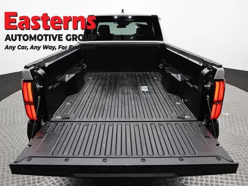 Used 2024 Toyota Tacoma SR RWD image 9