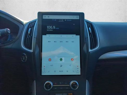 Used 2024 Ford Edge SEL image 12