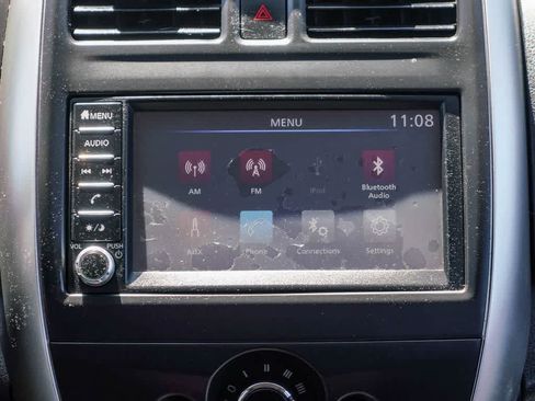 Used 2018 Nissan Versa Note SV FWD image 13