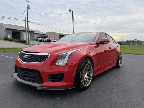 Used 2018 Cadillac ATS V w/ Luxury Package image 2