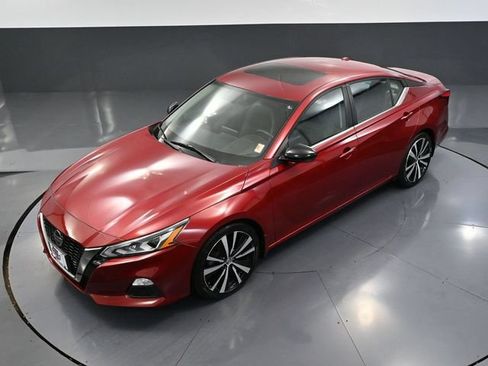 Used 2019 Nissan Altima 2.0 SR FWD image 56