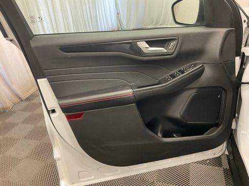 Used 2023 Ford Escape ST-Line w/ Tech Pack #1 FWD image 18