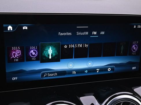 Used 2025 Mercedes-Benz GLA 250 4MATIC image 26