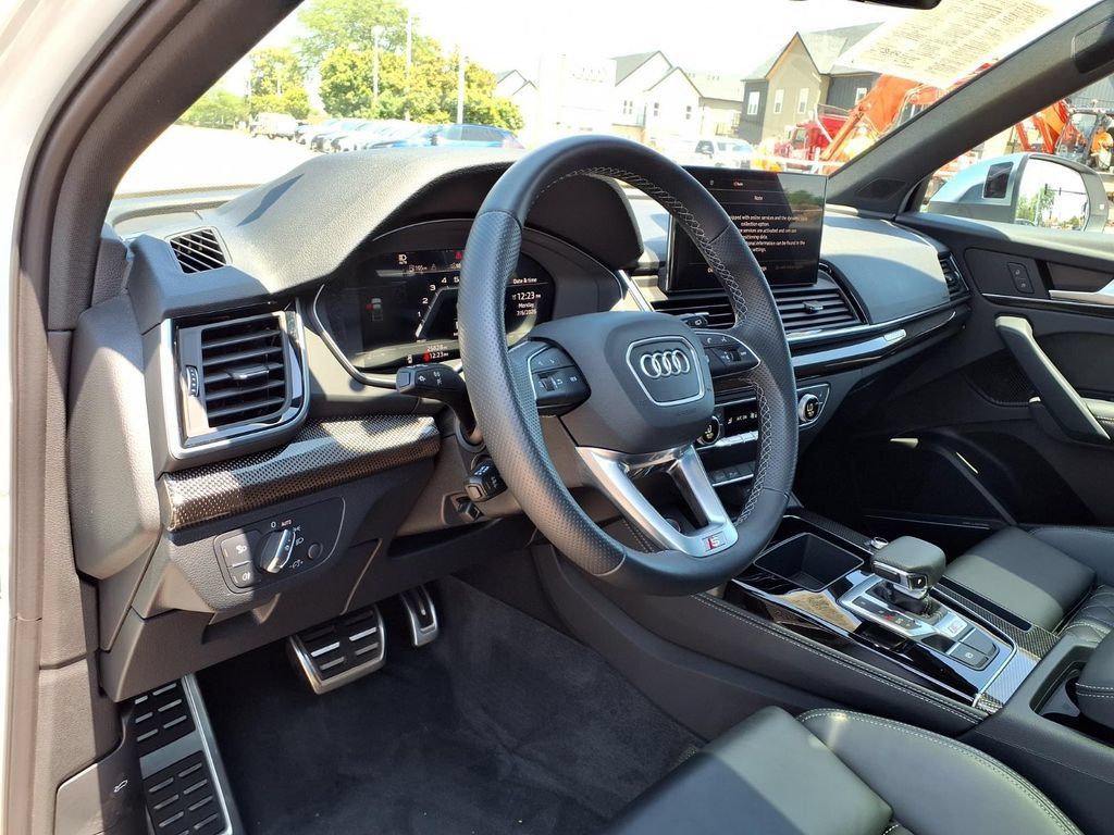 Used 2023 Audi SQ5 Premium Plus w/ Premium Plus Package AWD/4WD image 11