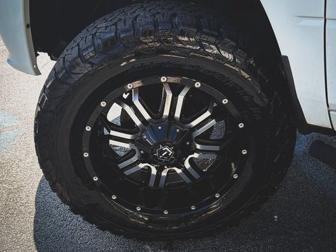 Used 2014 RAM 1500 Express AWD/4WD image 18
