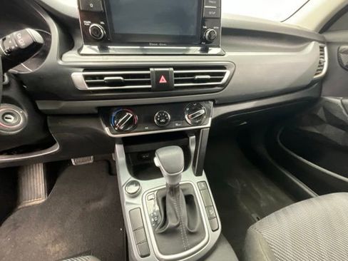 Used 2021 Kia Seltos LX AWD/4WD image 10