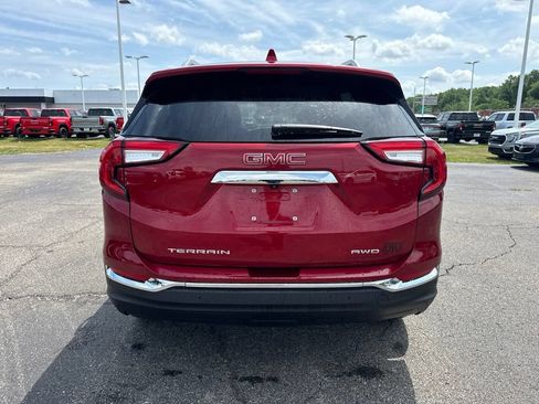 Certified 2023 GMC Terrain SLT AWD/4WD image 3