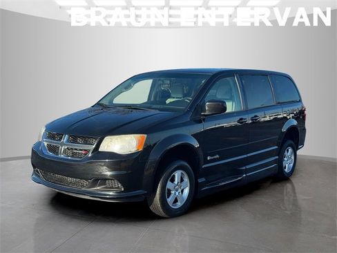 Used 2012 Dodge Grand Caravan SXT image 4