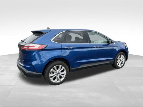 Used 2022 Ford Edge Titanium image 6