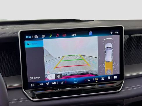 New 2026 Volkswagen Tiguan SE FWD image 16