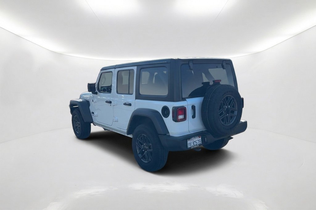Used 2025 Jeep Wrangler Unlimited Sport AWD/4WD image 8