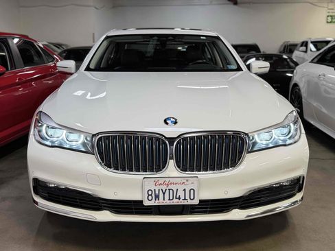 Used 2018 BMW 740e xDrive image 49