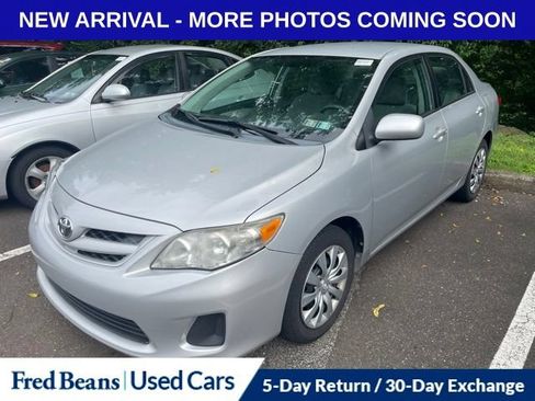 Used 2013 Toyota Corolla LE FWD image 3