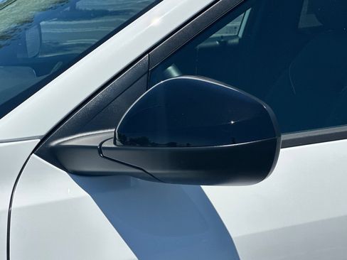 Used 2026 Chevrolet Trax ACTIV w/ Sunroof Package FWD image 48