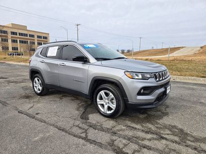 Used 2023 Jeep Compass Latitude w/ Mopar Graphics Package