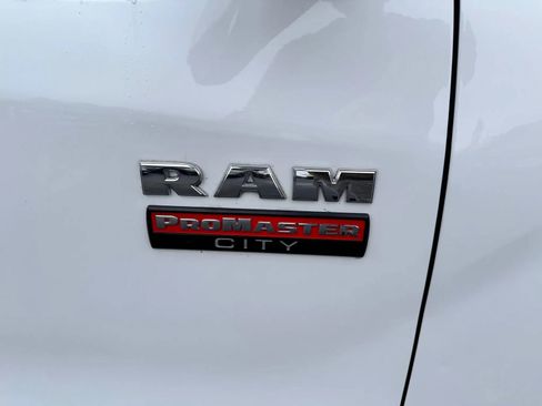 Used 2018 RAM ProMaster City Tradesman image 14