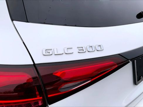 Certified 2024 Mercedes-Benz GLC 300 4MATIC image 29