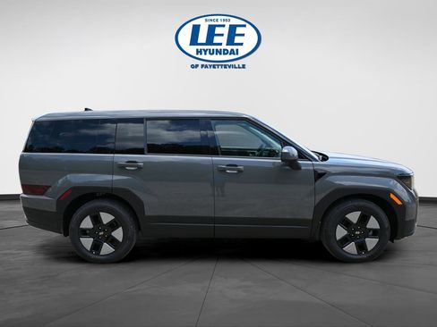 New 2026 Hyundai Santa Fe SE FWD image 2