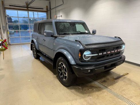 Used 2023 Ford Bronco Outer Banks AWD/4WD image 7