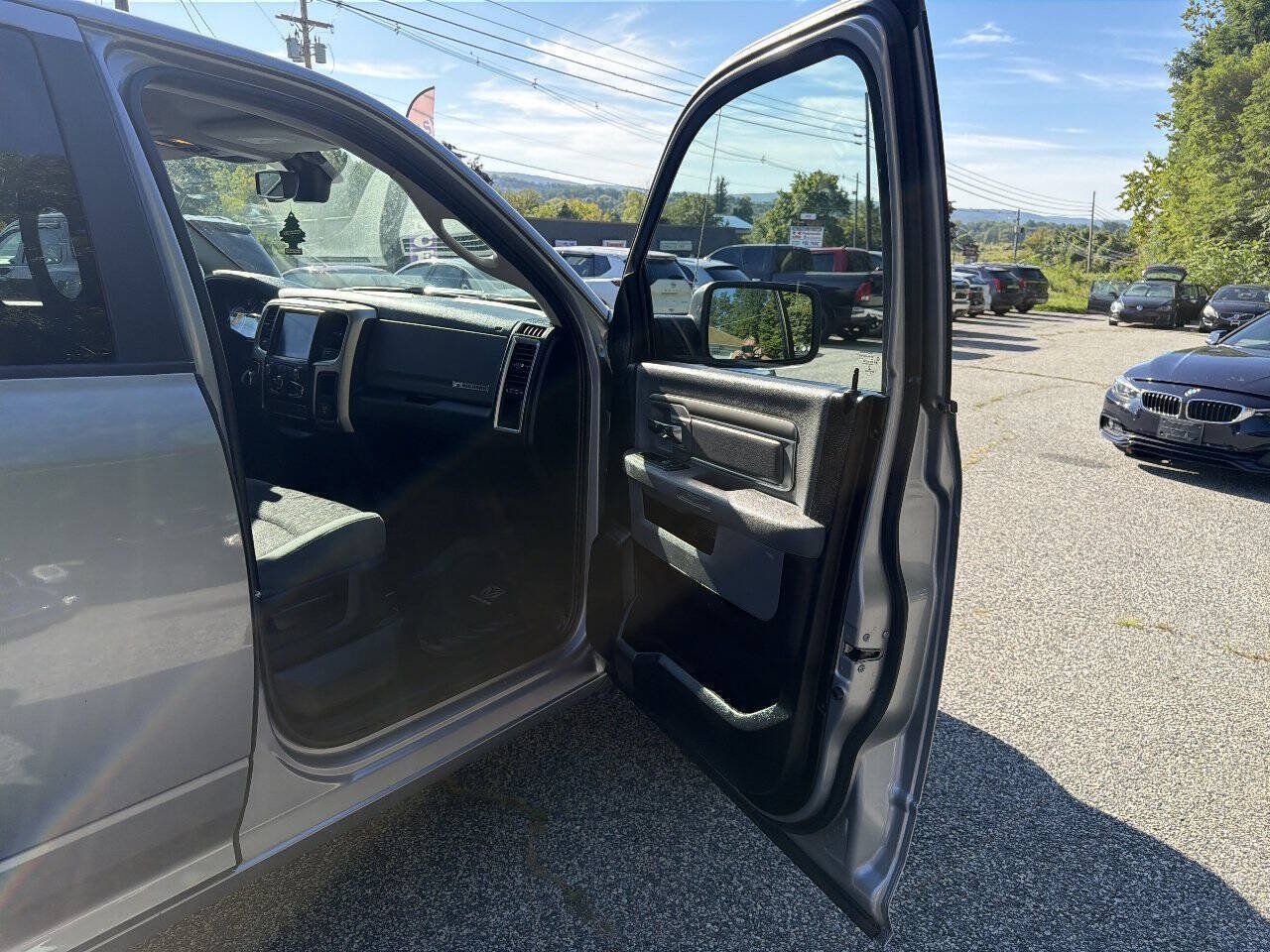 Used 2019 RAM 1500 Big Horn AWD/4WD image 13
