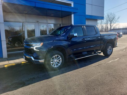 Certified 2022 Chevrolet Silverado 1500 LT image 2