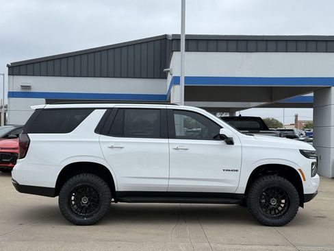 New 2026 Chevrolet Tahoe LS image 3