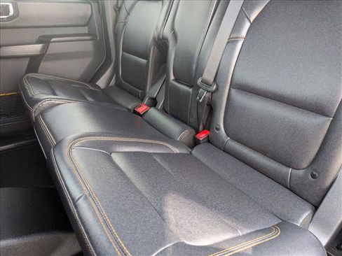 Certified 2024 Ford Bronco Badlands w/ Sasquatch Package image 18