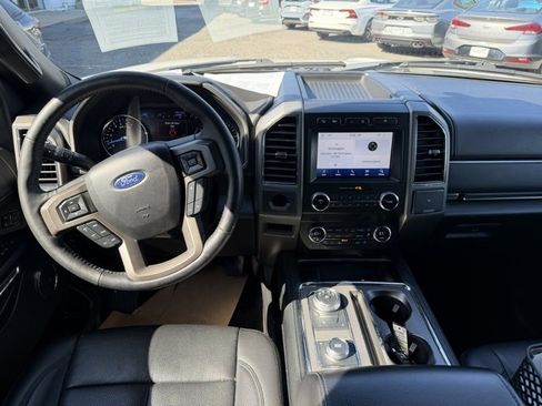 Used 2020 Ford Expedition XLT w/ Equipment Group 202A image 2