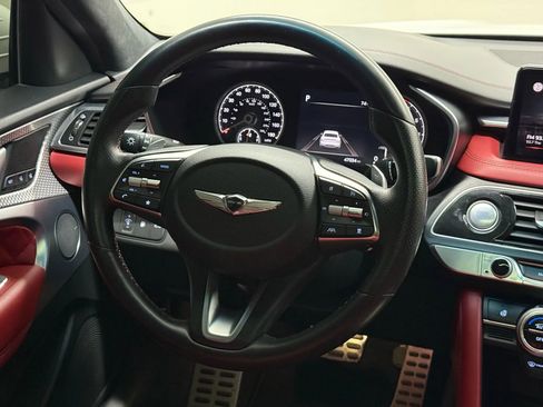 Used 2022 Genesis G70 3.3T Launch Edition image 20
