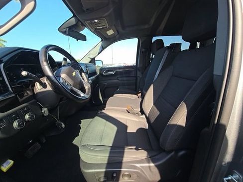 Used 2023 Chevrolet Silverado 1500 LT AWD/4WD image 18