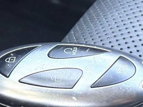Used 2026 Hyundai Santa Fe SEL AWD/4WD image 26
