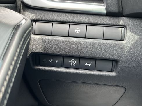 Used 2023 Nissan Rogue SV w/ SV Premium B Package AWD/4WD image 37