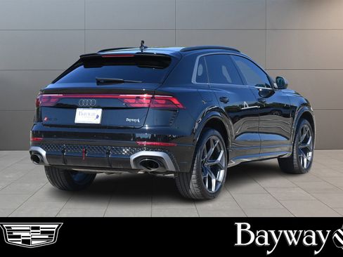 Used 2025 Audi RS Q8 performance image 5