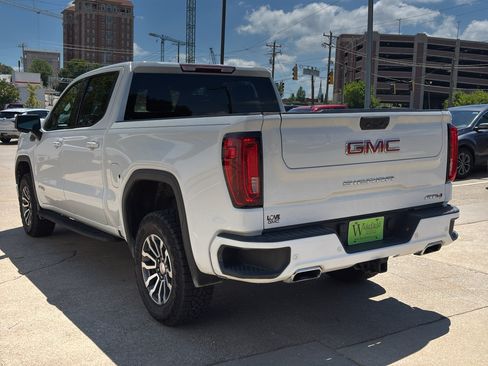 Used 2023 GMC Sierra 1500 AT4 AWD/4WD image 5