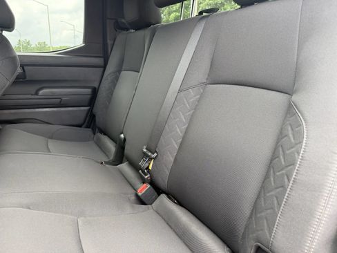 Used 2025 Toyota Tacoma SR5 AWD/4WD image 11
