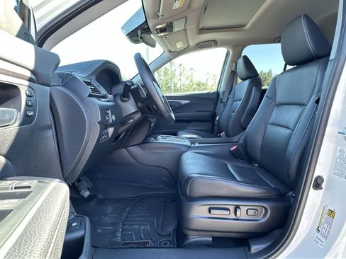 Used 2023 Honda Ridgeline RTL-E image 2