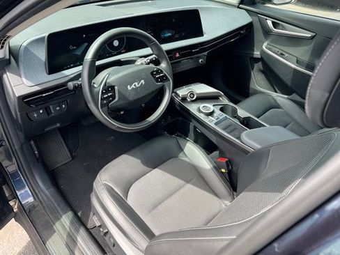 Certified 2023 Kia EV6 Light RWD image 13