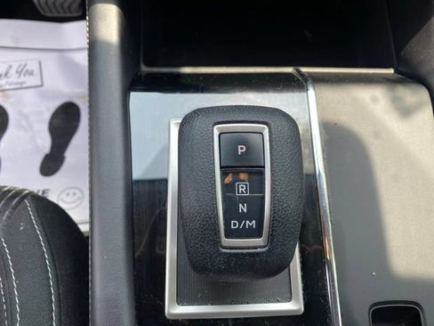Used 2024 Mitsubishi Outlander ES AWD/4WD image 16