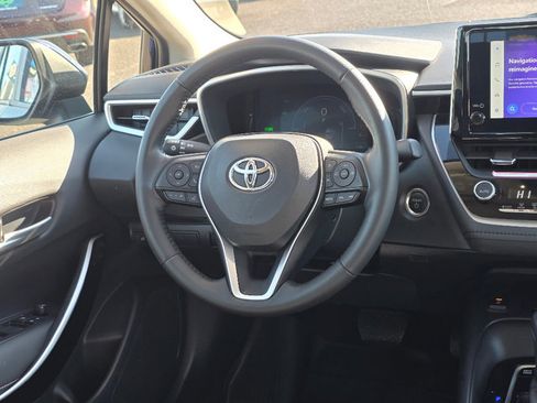 Used 2024 Toyota Corolla XLE image 25
