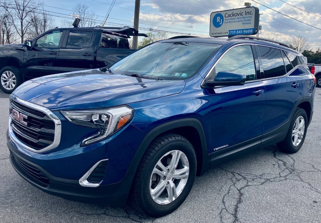 Used 2020 GMC Terrain SLE w/ Driver Convenience Package AWD/4WD image 2