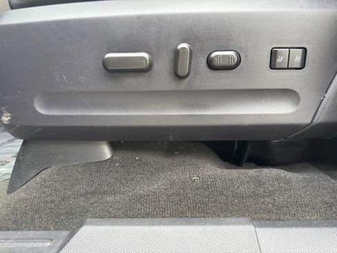 Used 2017 Ford Expedition Limited image 25