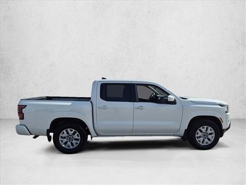 Used 2024 Nissan Frontier SV w/ SV Convenience Package RWD image 4