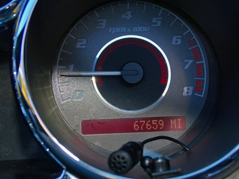 Used 2008 Pontiac Solstice GXP w/ Premium Package image 13