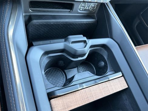 Used 2022 RAM 1500 Limited w/ Bed Utility Group image 30