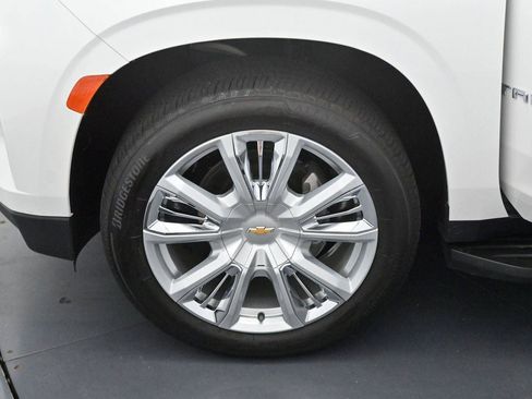 Used 2024 Chevrolet Tahoe High Country AWD/4WD image 36