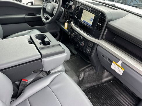 New 2026 Ford F250 XL w/ XL Chrome Package image 14